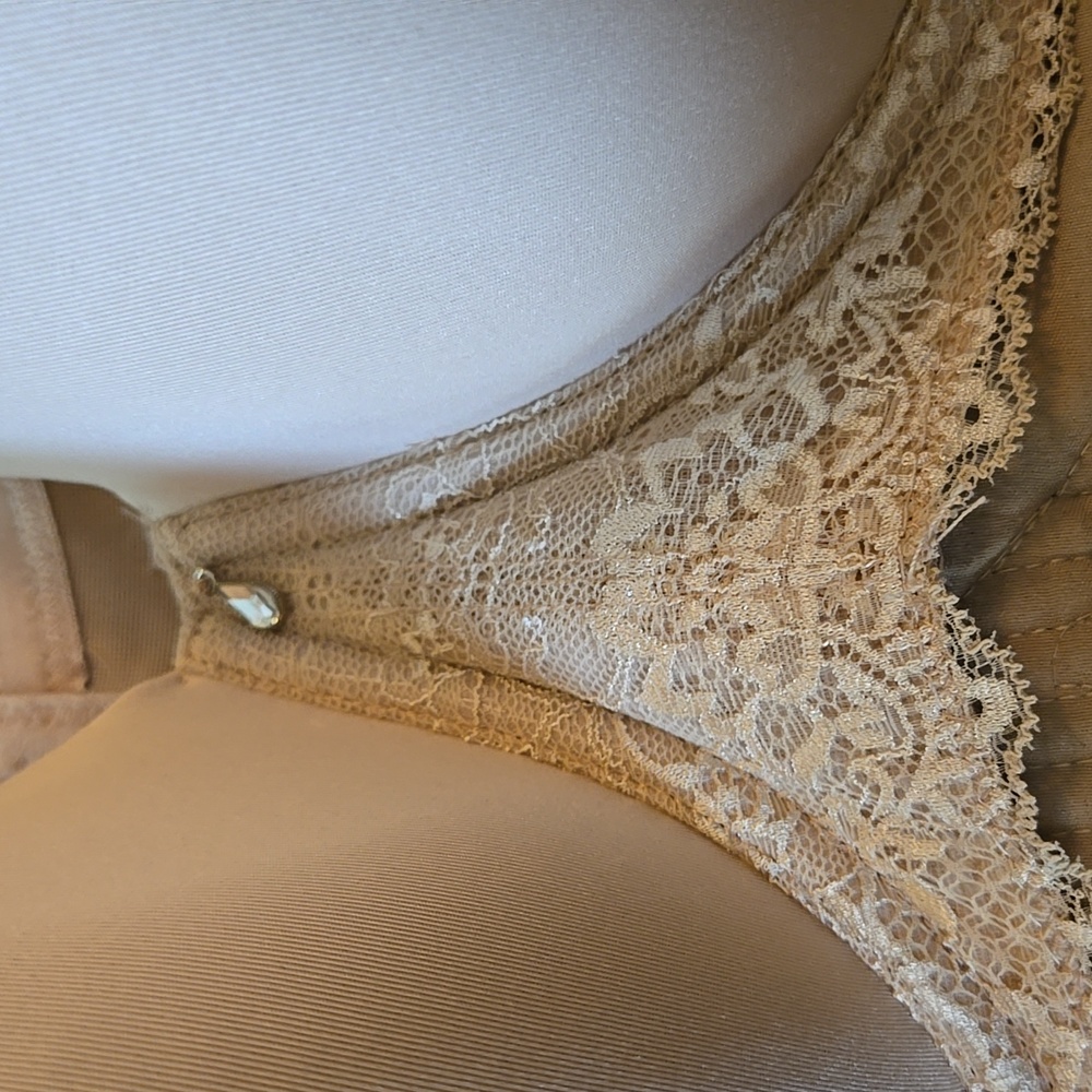 Torrid Bra Bundle - 44DDD!! - Picture 10 of 17